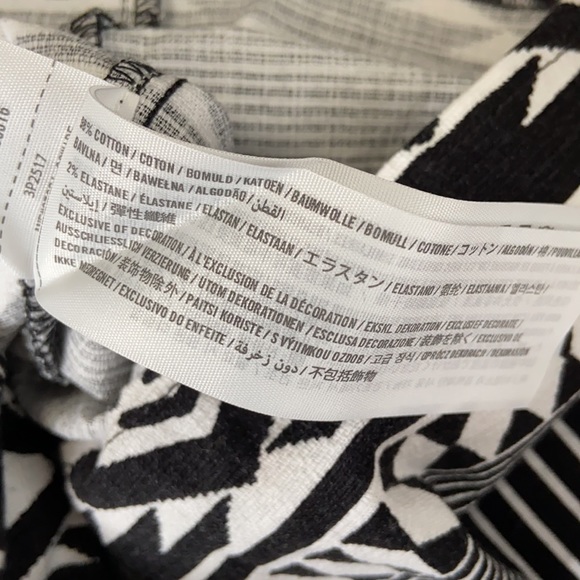 Hollister Aztec Skort - Picture 7 of 10